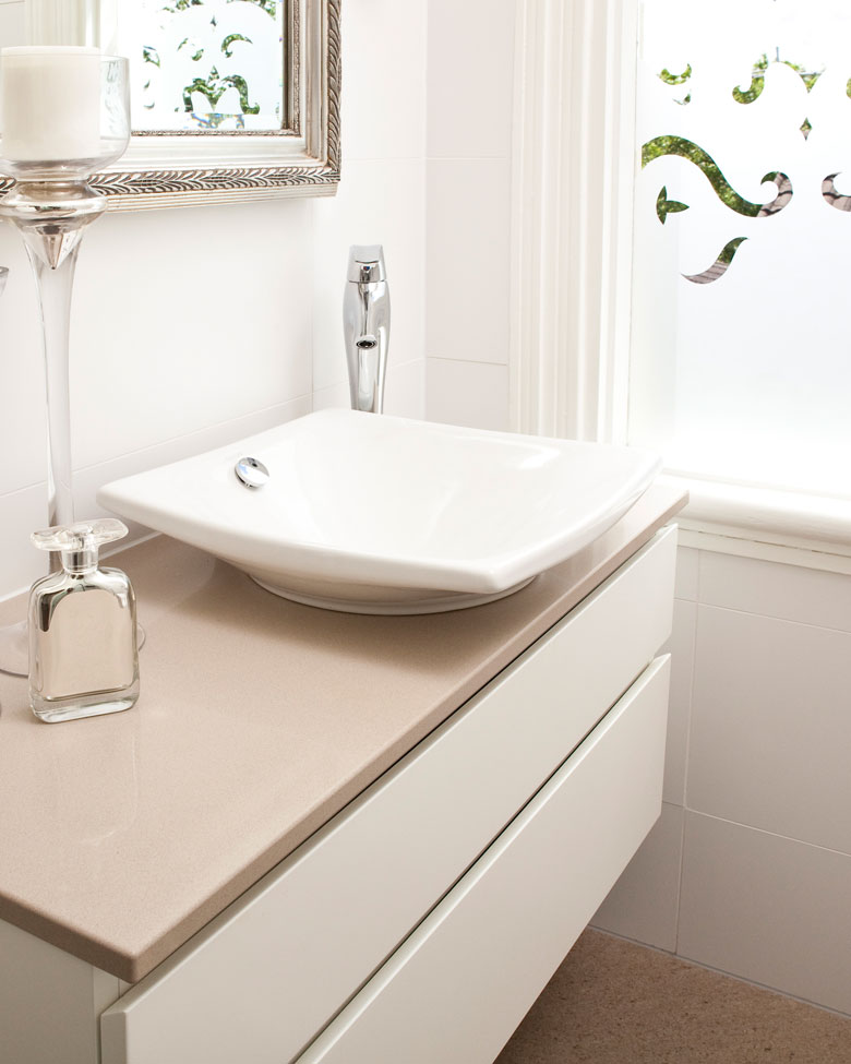VANITY DETAIL